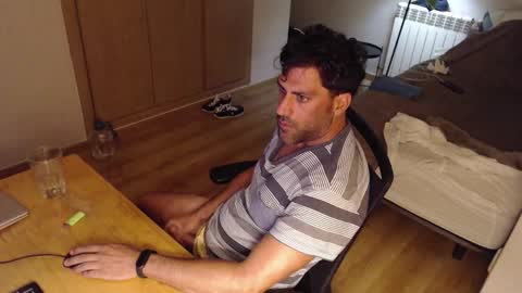 bigcok35spain online show from October 2025 07:24:02 PM