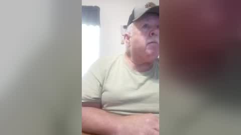 Snapshot of bigeoo76 chatting on July 2026 07:05:02 PM bigeoo76 online show from July 2026 07:05:02 PM