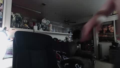 biggerisbetter21 online show from January 2026 11:43:02 PM