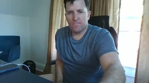 BiggestBallsOnChatr online show from November 2025 08:30:02 PM