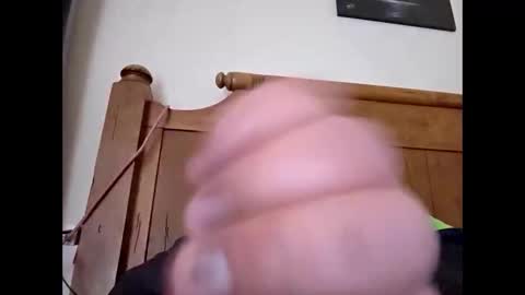 Snapshot of bigguunn chatting on February 2026 11:23:02 PM bigguunn online show from February 2026 11:23:02 PM