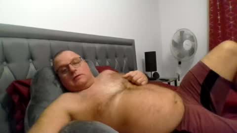 bigguy2014 online show from November 2025 09:24:01 PM