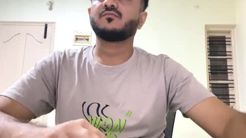 bighandsomesatisfy online show from November 2025 02:19:01 PM