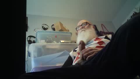 bigjeff01 online show from April 2026 08:15:01 PM