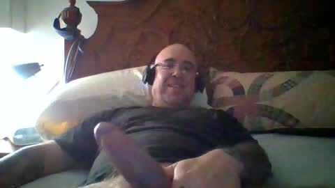 Snapshot of bigmike197167 chatting on June 2026 07:24:01 AM bigmike197167 online show from June 2026 07:24:01 AM