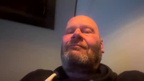 Snapshot of bigmike3339 chatting on February 2025 07:10:02 PM bigmike3339 online show from February 2025 07:10:02 PM