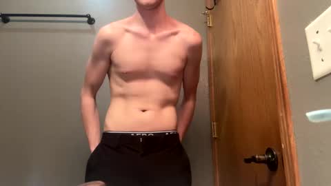 Snapshot of bigskinnyboyshh chatting on December 2024 05:22:02 AM bigskinnyboyshh online show from December 2024 05:22:02 AM