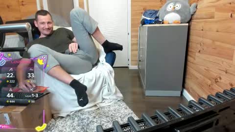 bigsshark online show from November 2025 09:27:01 PM