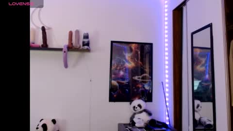 Nichole lights online show from December 2024 09:20:01 PM