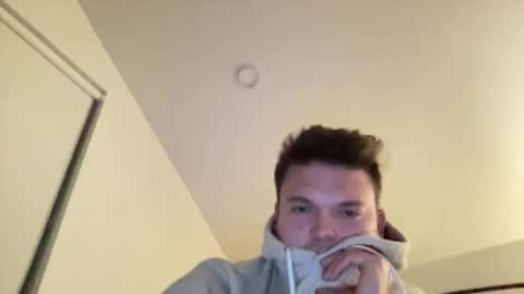 Riley  online show from November 2025 06:57:02 AM