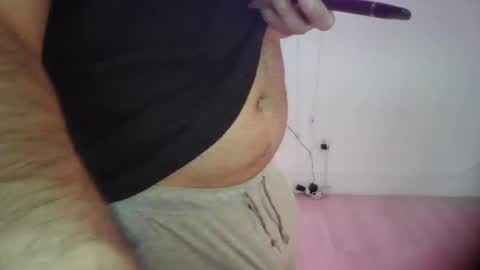 Snapshot of biguyricky_ chatting on April 2026 12:33:01 AM biguyricky_ online show from April 2026 12:33:01 AM