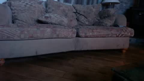 bigwoodman831 online show from April 2026 01:15:02 PM