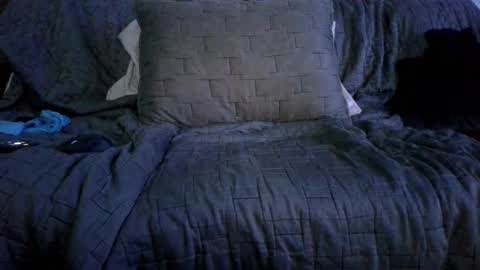 Snapshot of bikinkysloot chatting on October 2025 03:51:02 AM KinkyBiSlut online show from October 2025 03:51:02 AM