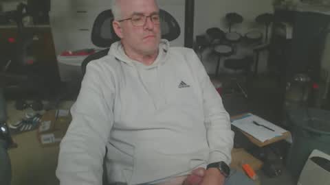 billp750876 online show from April 2026 02:48:02 PM