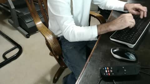 Snapshot of billy471 chatting on December 2024 11:51:01 PM billy471 online show from December 2024 11:51:01 PM