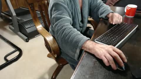 Snapshot of billy471 chatting on December 2024 11:50:02 AM billy471 online show from December 2024 11:50:02 AM