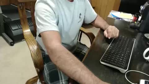 Snapshot of billy471 chatting on May 2026 11:43:02 PM billy471 online show from May 2026 11:43:02 PM