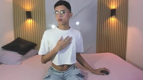 Sam online show from November 2025 11:54:02 AM