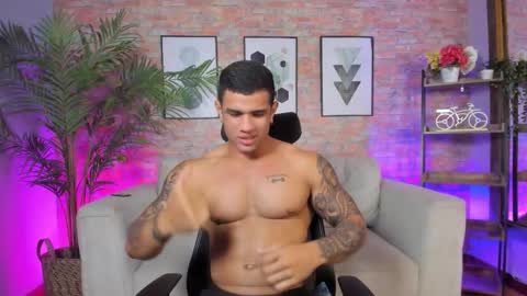 Snapshot of billydouglass chatting on October 2025 12:44:01 AM billydouglass online show from October 2025 12:44:01 AM