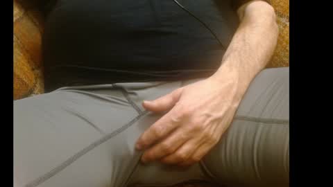 Snapshot of billytucker chatting on December 2024 11:44:02 PM Billy Tucker online show from December 2024 11:44:02 PM