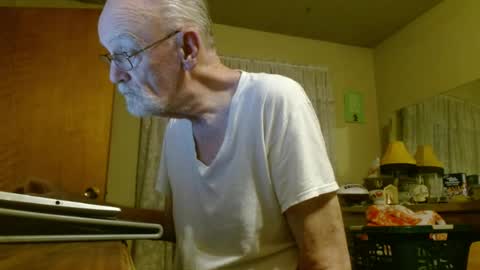 Snapshot of bimbttm chatting on June 2026 01:32:01 AM Bimbttm online show from June 2026 01:32:01 AM