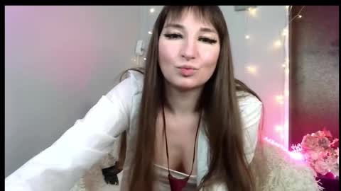 birdie_kiss online show from April 2026 08:43:02 PM