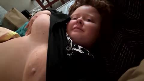 birdobihhh online show from October 2025 02:18:01 PM