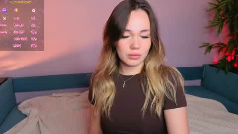 Julia online show from May 2026 08:28:01 PM