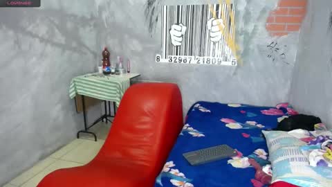 blacckandwhitte online show from February 2025 12:06:01 AM