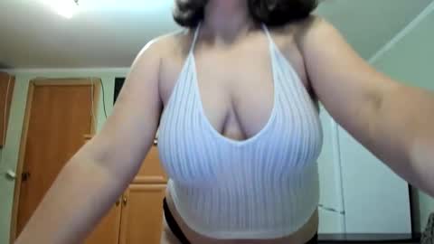 Snapshot of black__bird chatting on April 2026 09:43:02 PM naughtyKate online show from April 2026 09:43:02 PM