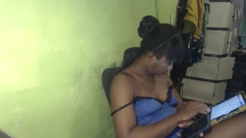 Snapshot of blackasiancockts chatting on May 2026 06:25:02 PM Crystal online show from May 2026 06:25:02 PM
