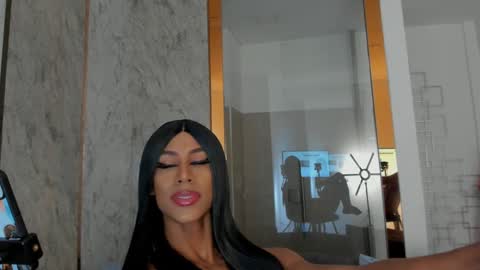 Nina online show from December 2024 02:05:02 PM