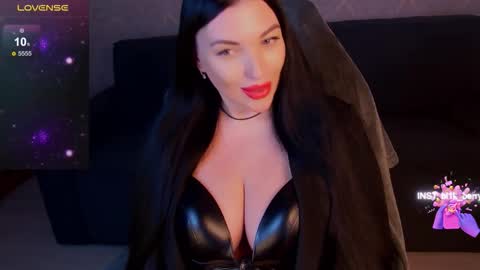 blackberry_star online show from November 2025 07:05:02 AM