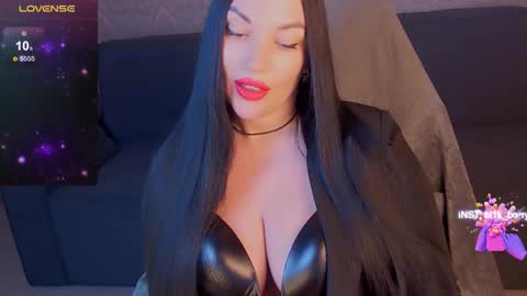 blackberry_star online show from November 2025 06:46:01 AM