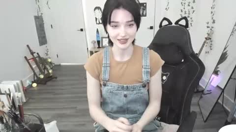 Ella online show from January 2026 10:03:01 PM