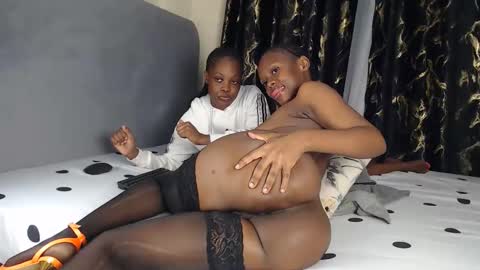 Aysher online show from November 2025 01:38:01 AM