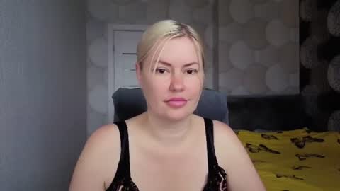 Snapshot of blackeyes11 chatting on August 2026 04:06:02 AM blackeyes11 online show from August 2026 04:06:02 AM