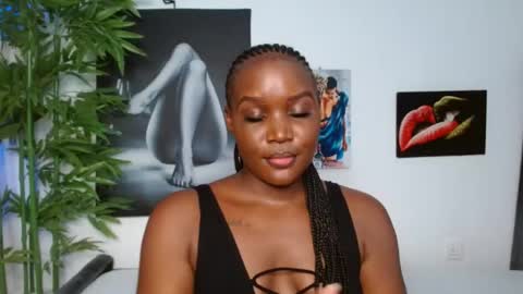 Snapshot of blackmellanin_ chatting on July 2026 11:28:01 AM Smiley sylivia online show from July 2026 11:28:01 AM