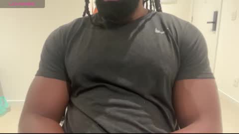 blackmuscles77 online show from March 2026 02:04:02 AM