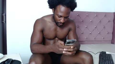 Snapshot of blacknikes chatting on September 2025 12:38:01 PM Twtter 1MikeBeckford            Onlyfns beckfordmike online show from September 2025 12:38:01 PM