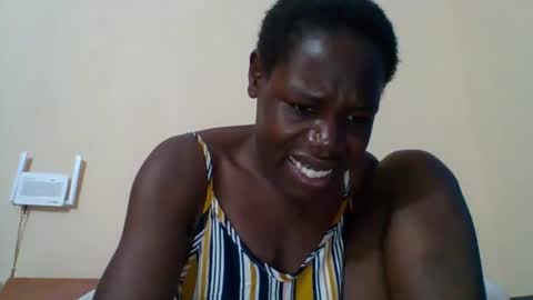 Snapshot of blacksexygal chatting on May 2026 06:35:02 PM SARAH online show from May 2026 06:35:02 PM