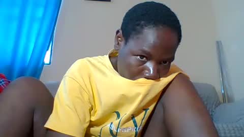 Snapshot of blacksexygal chatting on June 2026 09:22:01 AM SARAH online show from June 2026 09:22:01 AM
