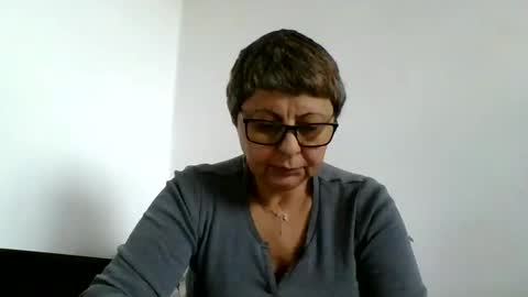 Black Widow online show from November 2025 01:44:02 PM