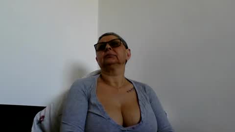 Snapshot of blackwidow05 chatting on April 2026 01:43:02 PM Black Widow online show from April 2026 01:43:02 PM