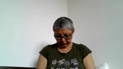 Snapshot of blackwidow05 chatting on April 2026 10:08:01 AM Black Widow online show from April 2026 10:08:01 AM