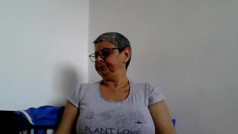 Snapshot of blackwidow05 chatting on May 2026 10:01:01 AM Black Widow online show from May 2026 10:01:01 AM
