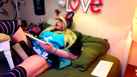 Blakely Morningstar   online show from January 2025 08:29:01 AM