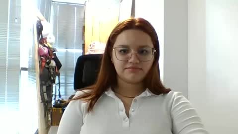 Lary online show from November 2025 03:55:02 PM