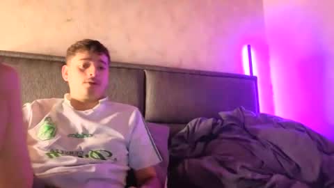 Snapshot of blathor30 chatting on March 2026 04:35:01 PM blathor and friends online show from March 2026 04:35:01 PM
