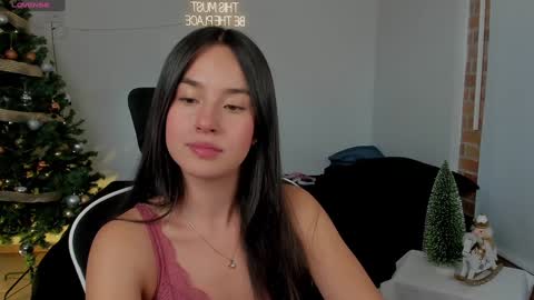 Eimy online show from December 2024 06:11:01 PM